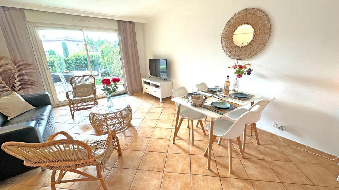 Appartement Les Pins Bleus A8 Сен Максим Екстериор снимка